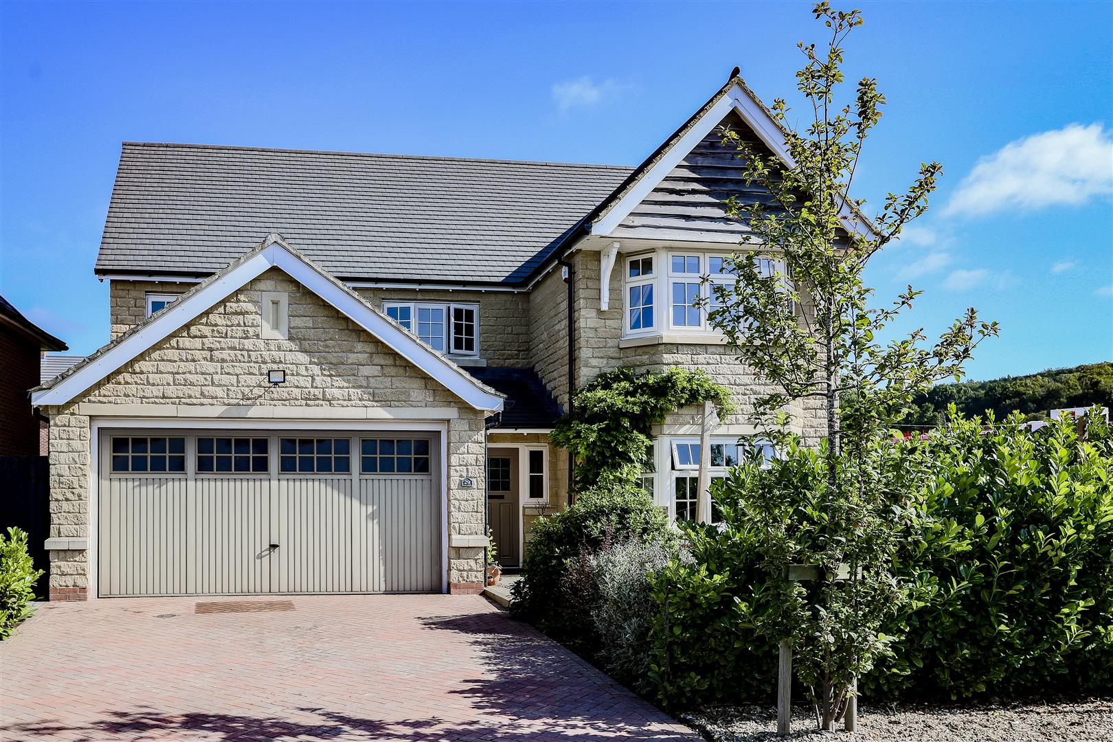 4 Bed Detached House For Sale - Main Image
